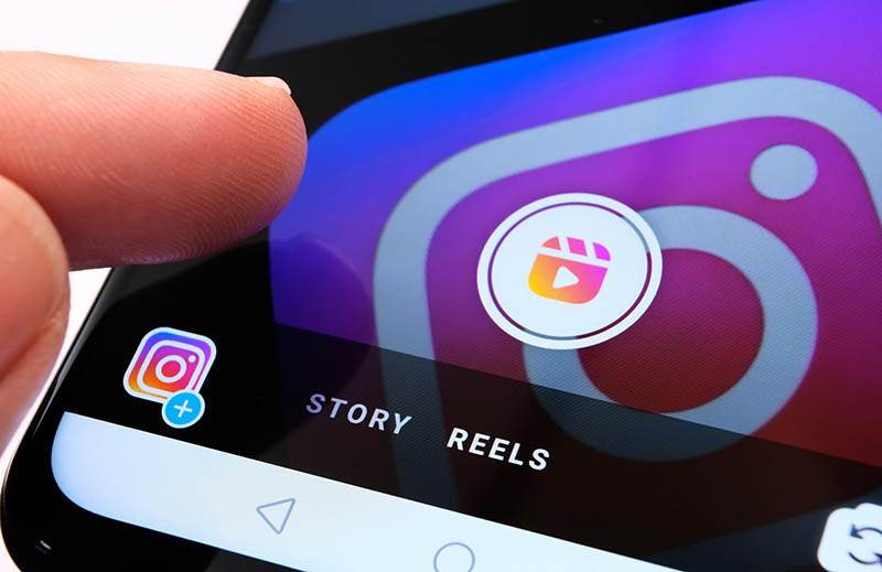 Instagram‘ın reels özelliği. Instagram’ın en öne çıkan özelliklerinden birisi reels’dır..